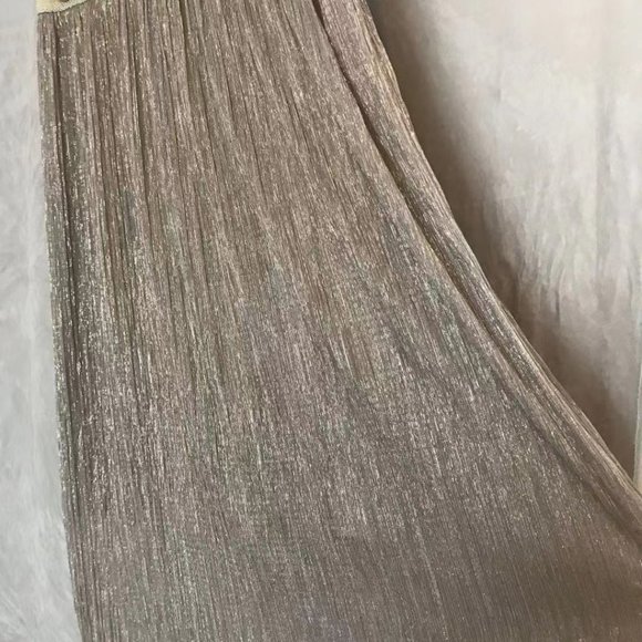 M&S.  light gold shimmering long skirt - Picture 1 of 7